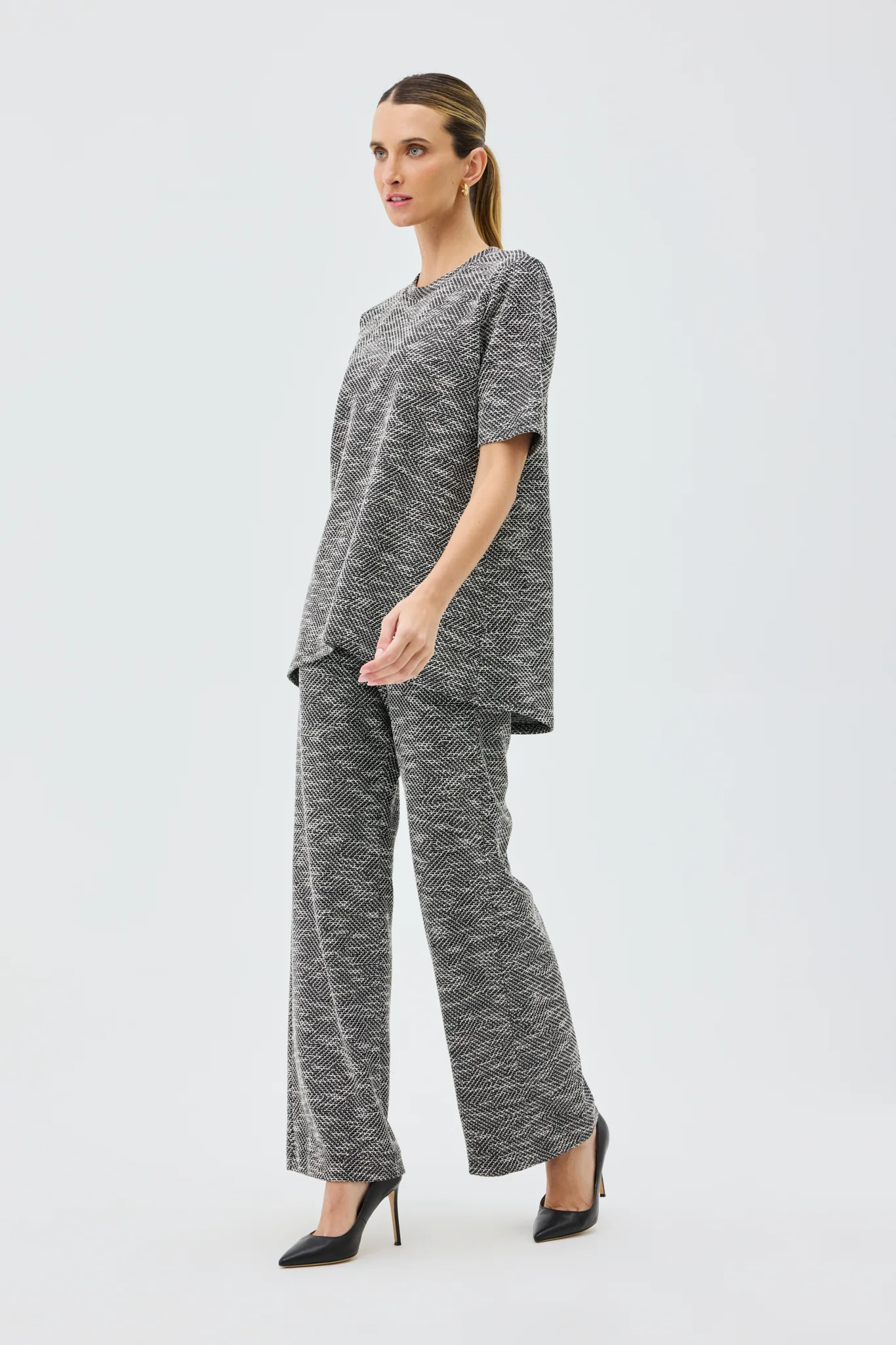 ELLIS BOUCLE TOP - Image 4