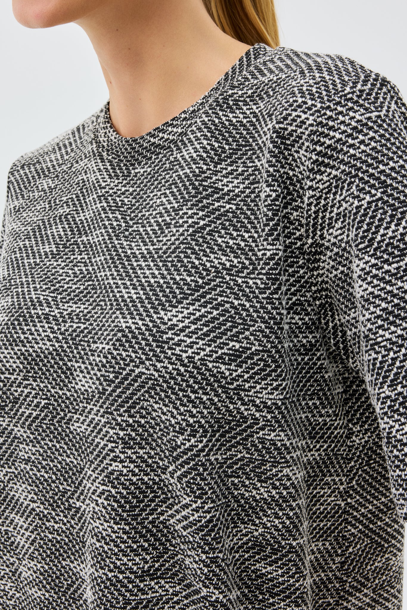 ELLIS BOUCLE TOP - Image 6