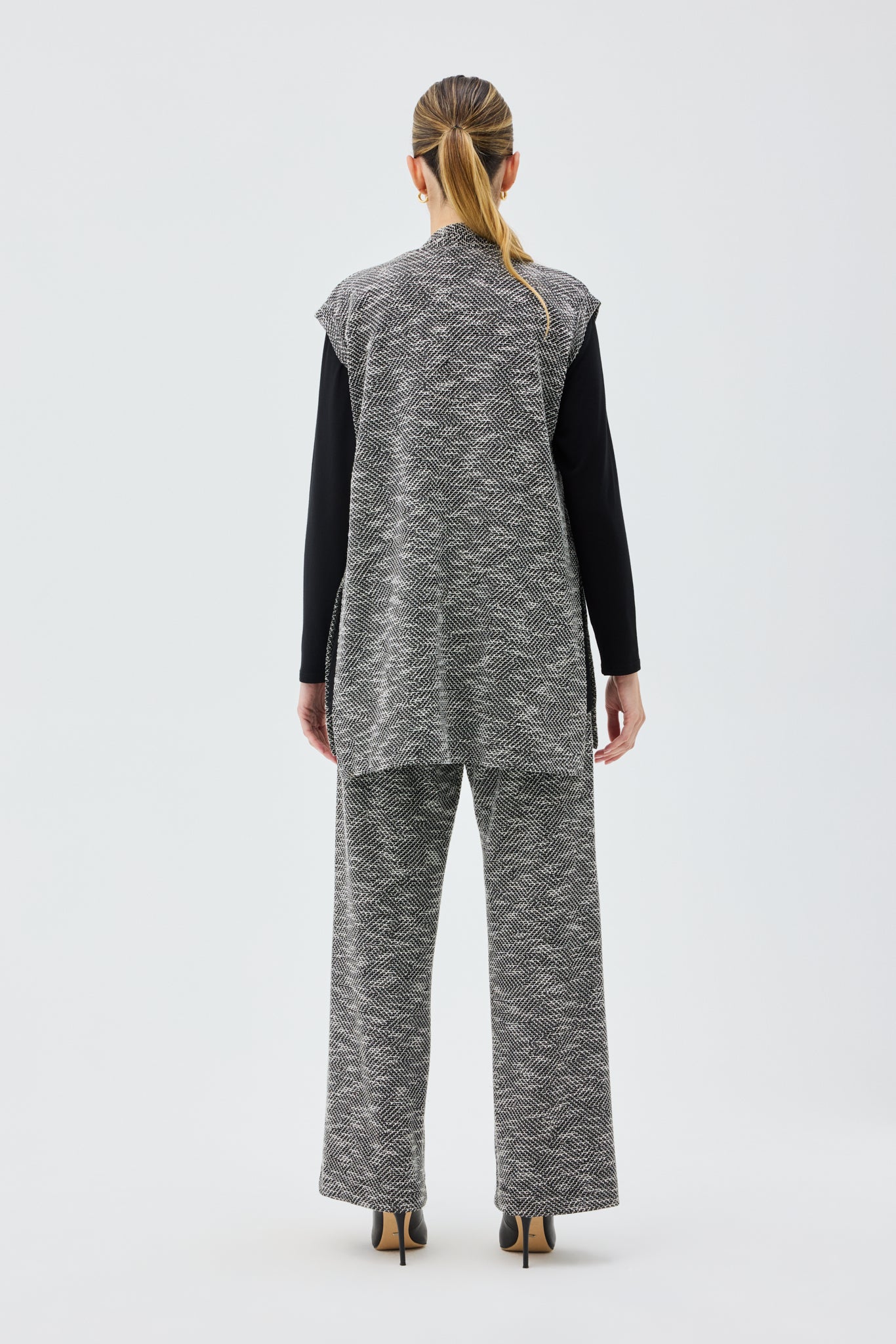 ELLIS BOUCLE VEST - Image 4