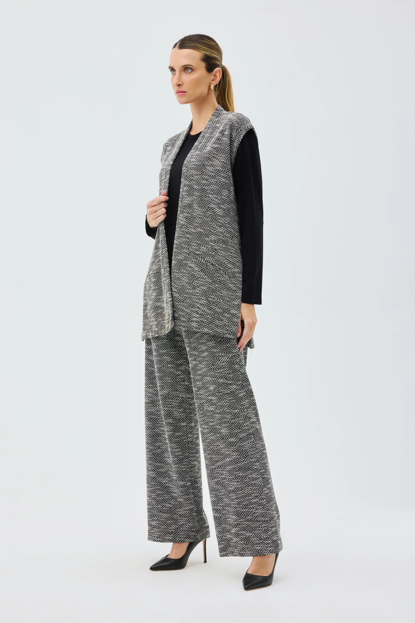 ELLIS BOUCLE VEST - Image 5
