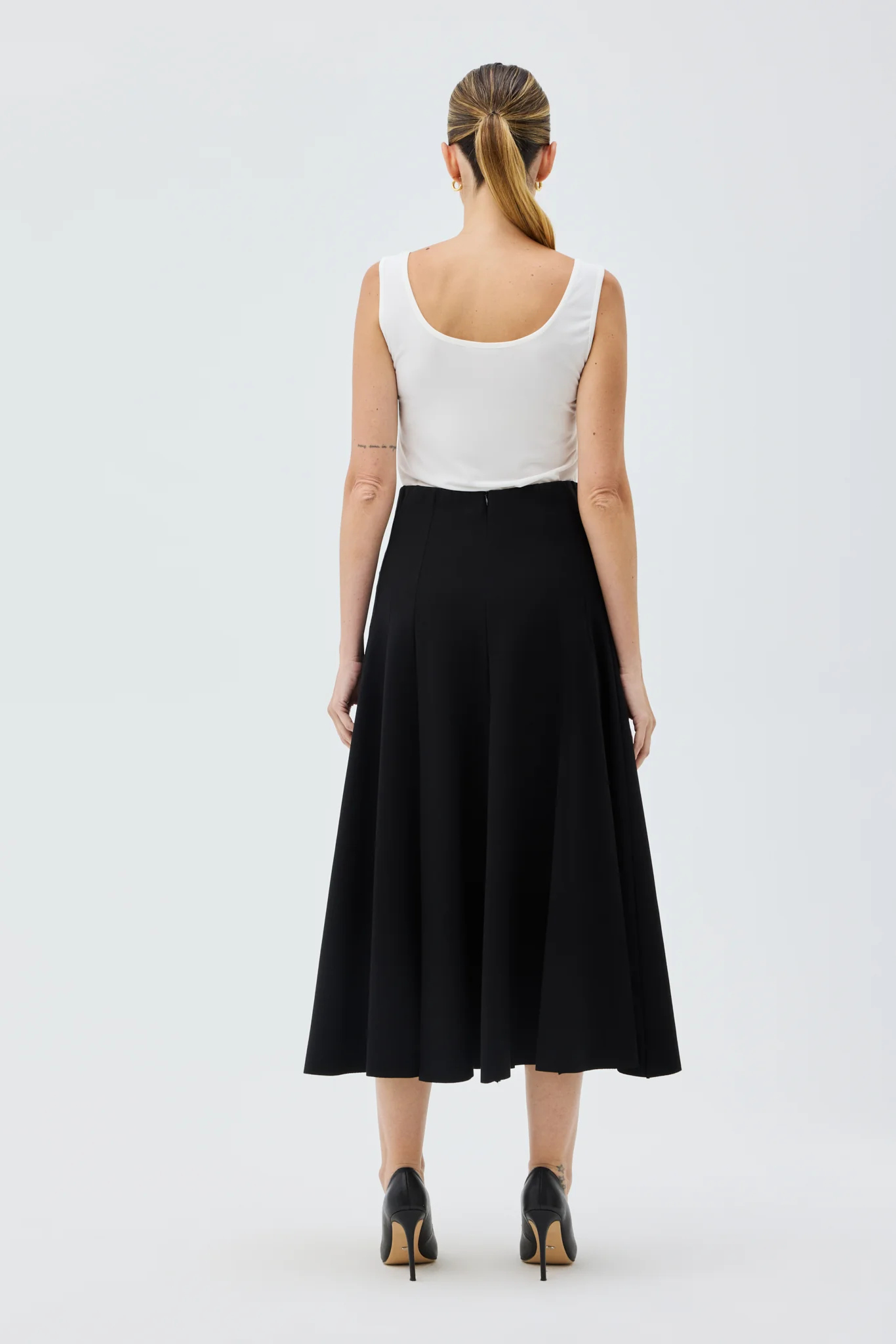 IRVINE SKIRT - Image 4