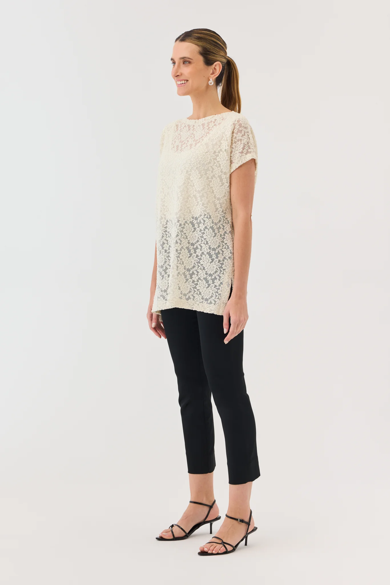 MYSTIQUE LACE TEE - Image 4