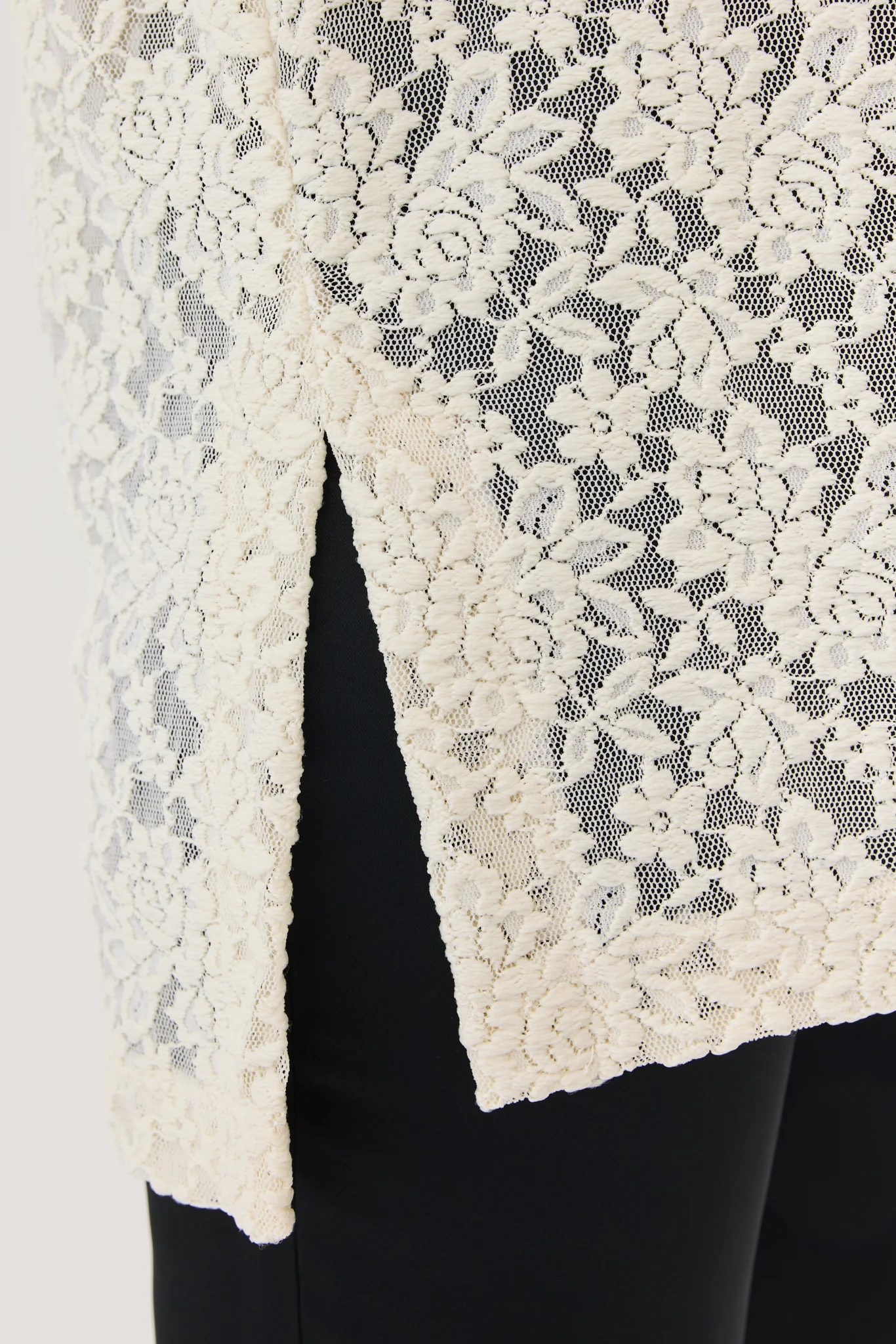 MYSTIQUE LACE TEE - Image 6