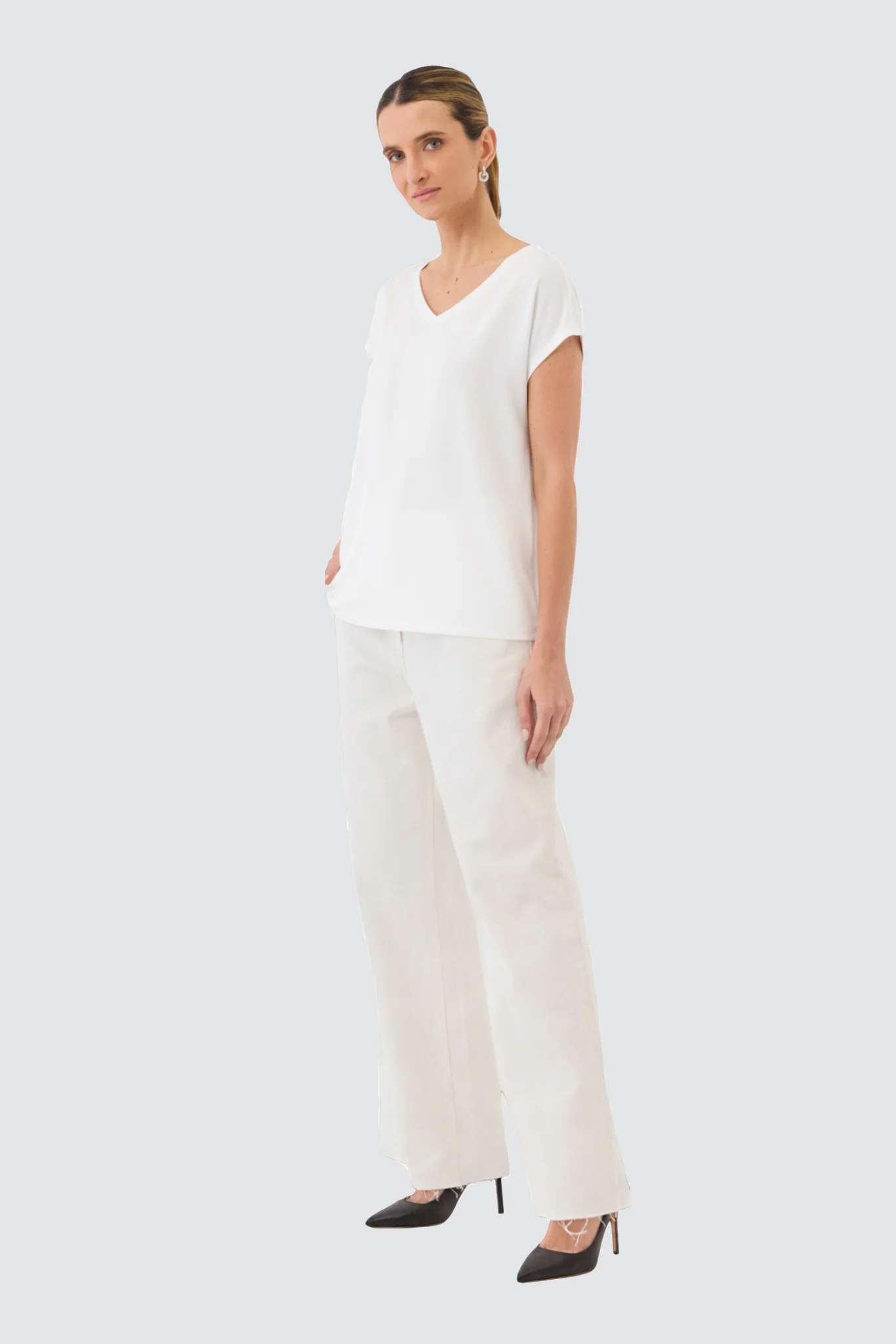 V NECK TEE - Image 3