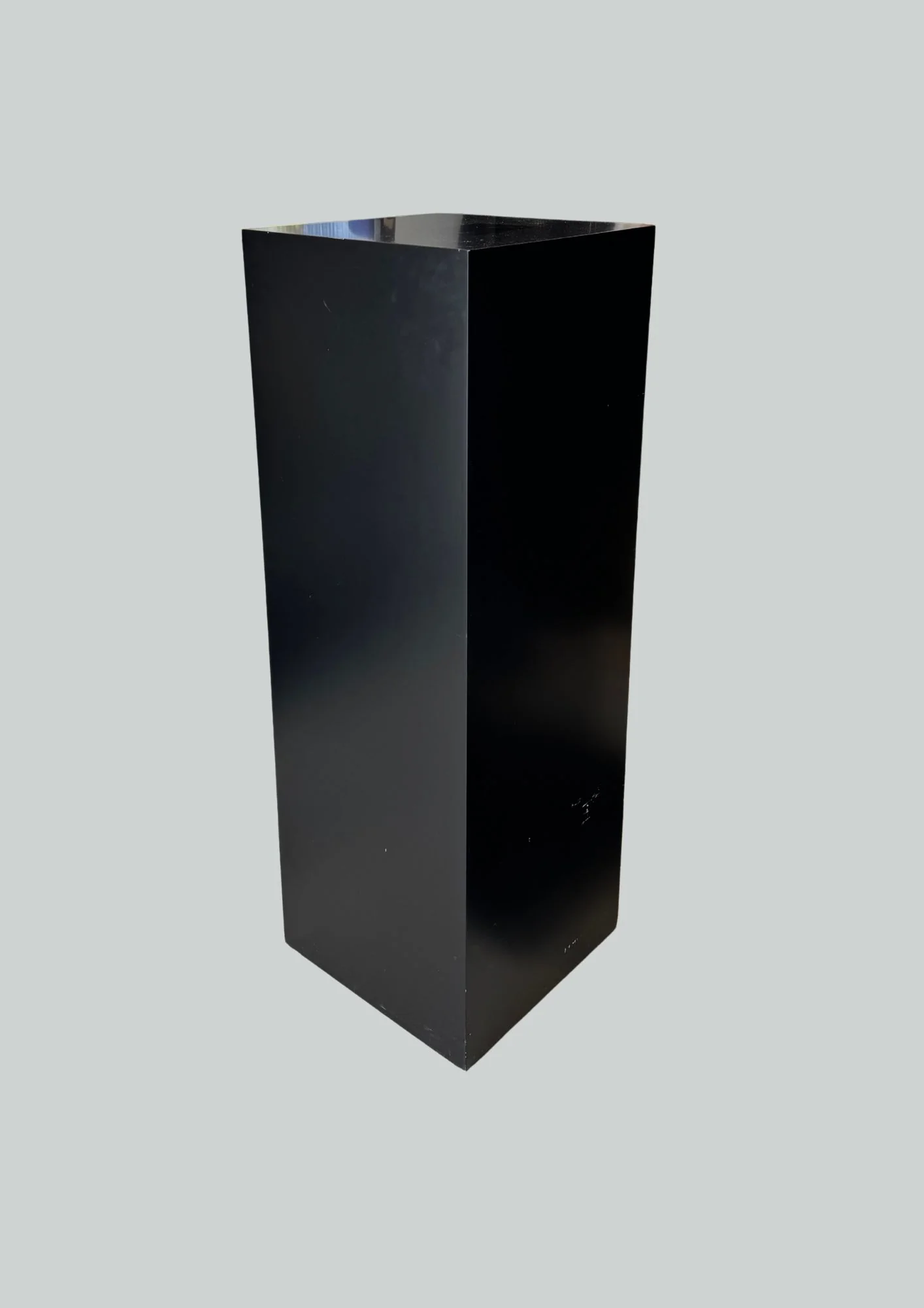 VARIOUS MANNEQUIN PLINTHS - Image 3